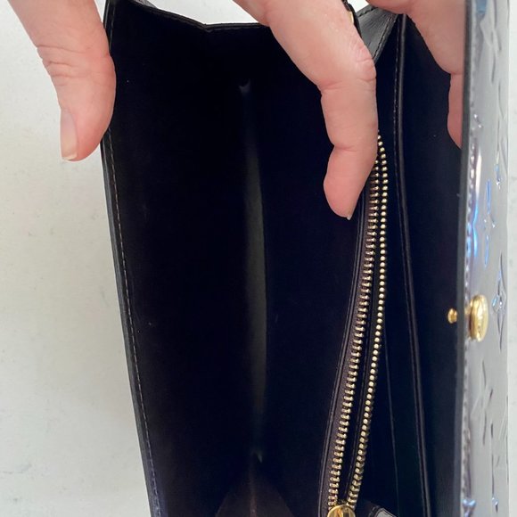 Louis Vuitton Sarah Wallet - Picture 6 of 12